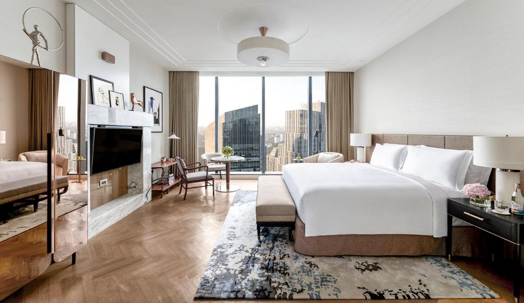 The Langham Jakarta Room